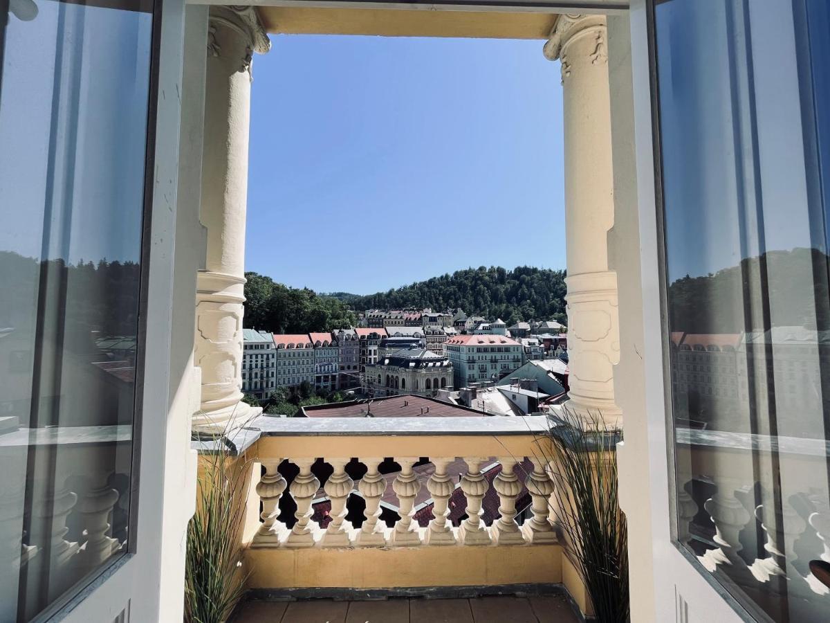 Bohemian City - Amazing View, Garage Карловы Вары Экстерьер фото